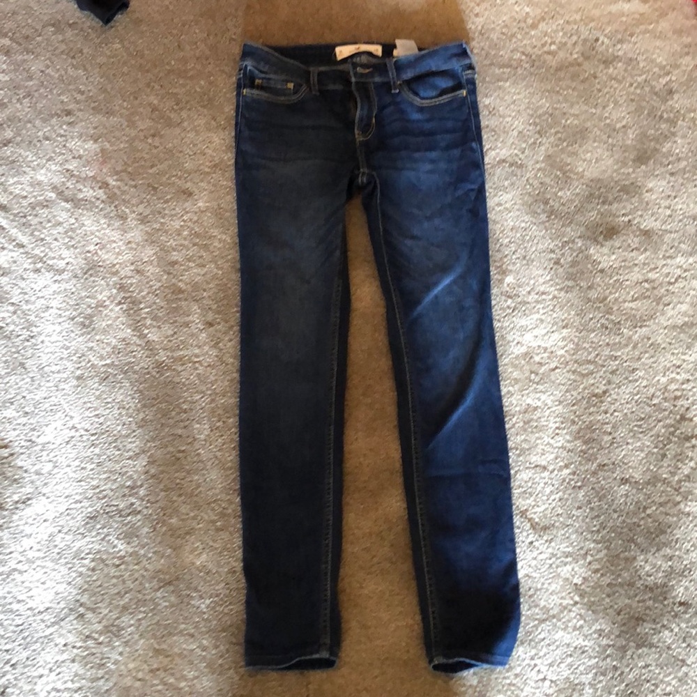 Hollister Low Rise Super Skinny Jeans, 3 Short